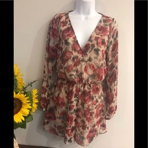 🦋Audrey 3+1 Floral Romper Shorts. Sz Medium